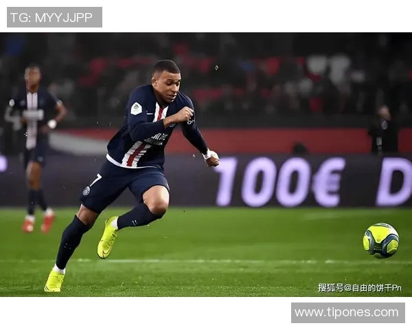 最新足球球星精彩集锦：全球顶级球员技术突破与赛场瞬间回顾